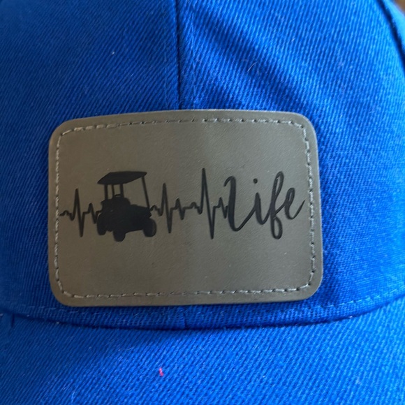 Cotton ball cap with Velcro adjustable back - Picture 1 of 3